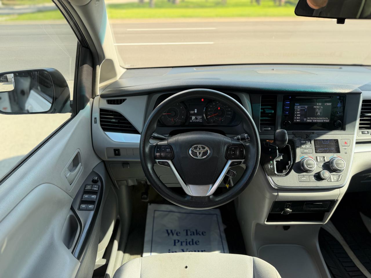 Toyota Sienna L FWD 7-Passenger (Natl) 2017