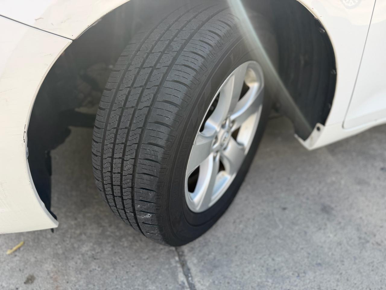 Toyota Sienna L FWD 7-Passenger (Natl) 2017