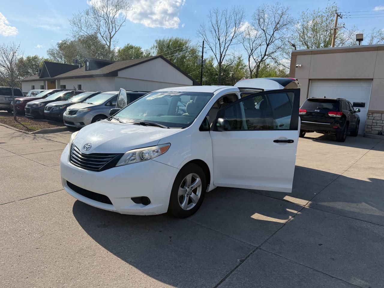 Toyota Sienna L FWD 7-Passenger (Natl) 2017