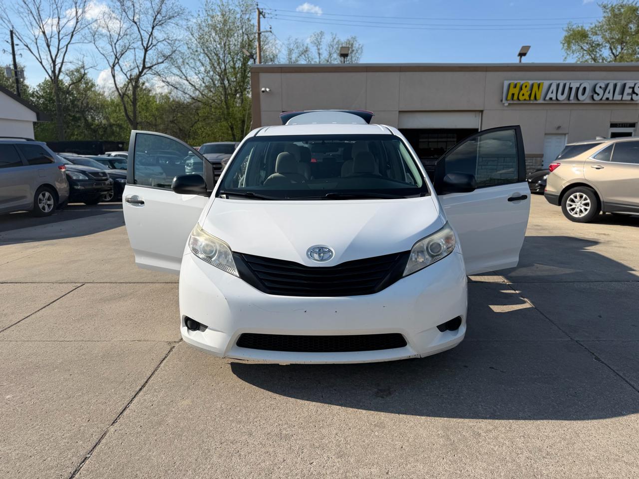 Toyota Sienna L FWD 7-Passenger (Natl) 2017