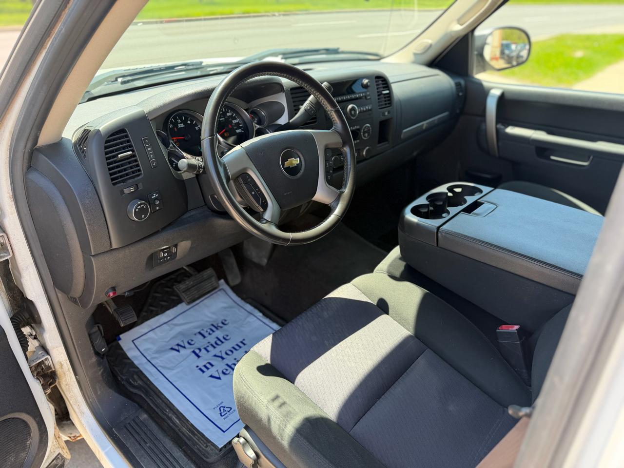 Chevrolet Silverado 1500 4WD Crew Cab 143.5" LT 2012