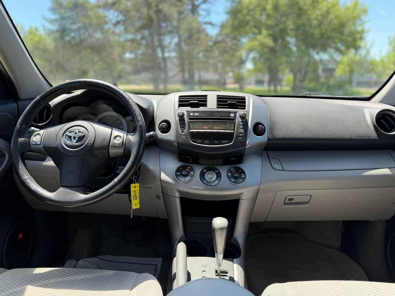 Toyota RAV4 FWD 4dr 4-cyl 4-Spd AT Ltd (Natl) 2008