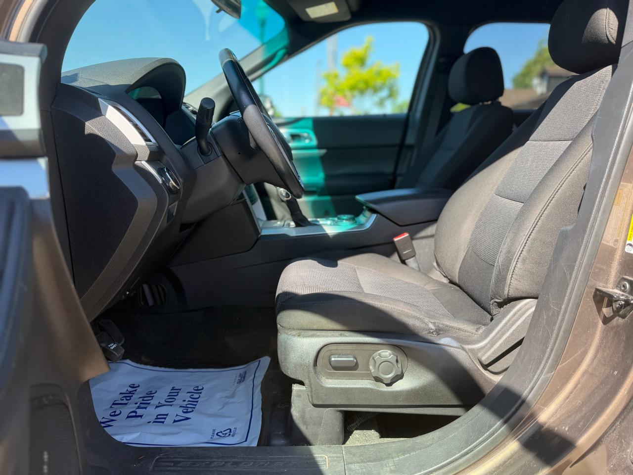 Ford Explorer 4WD 4dr XLT 2015