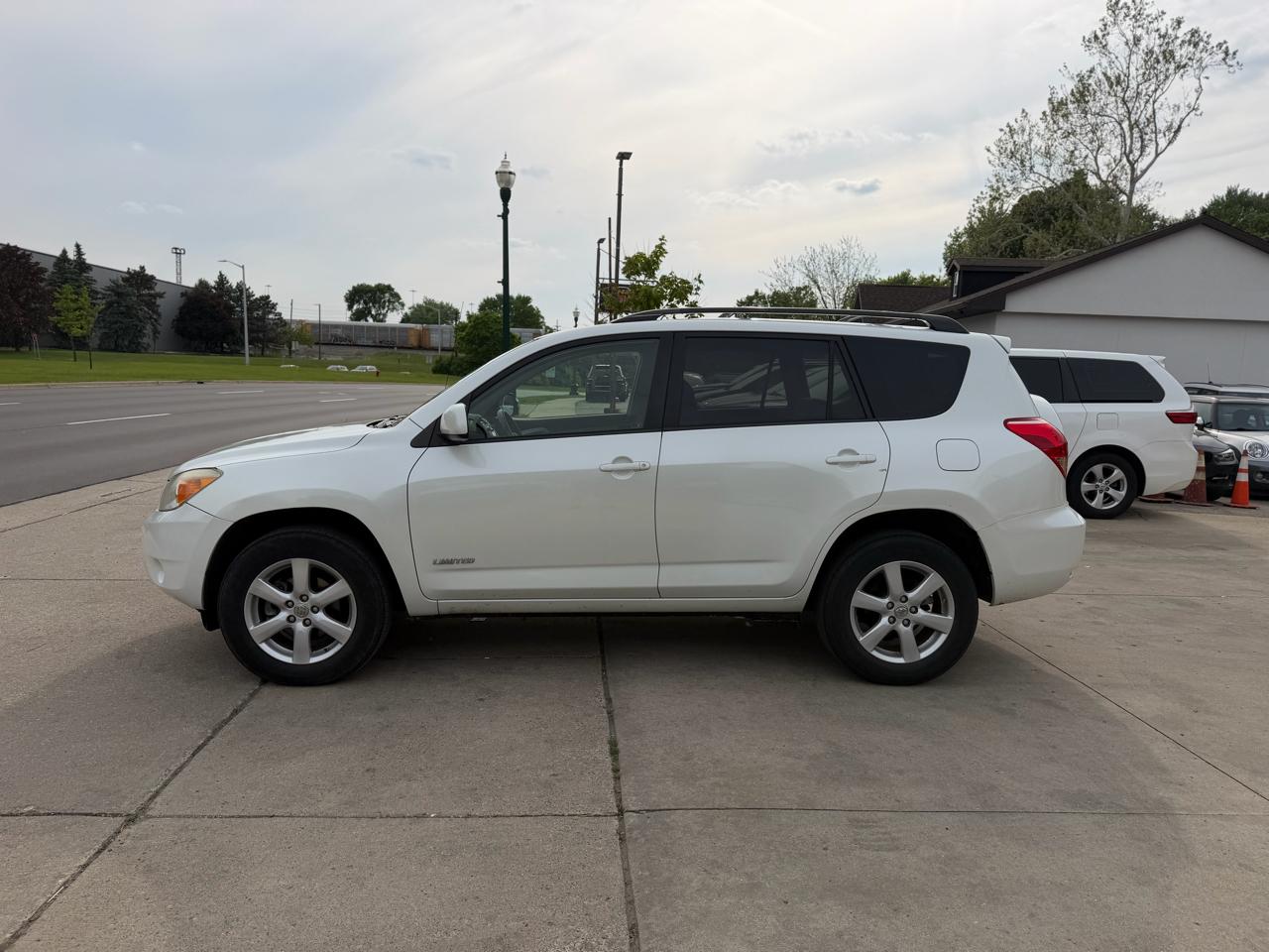 Toyota RAV4 4WD 4dr V6 Limited (Natl) 2007