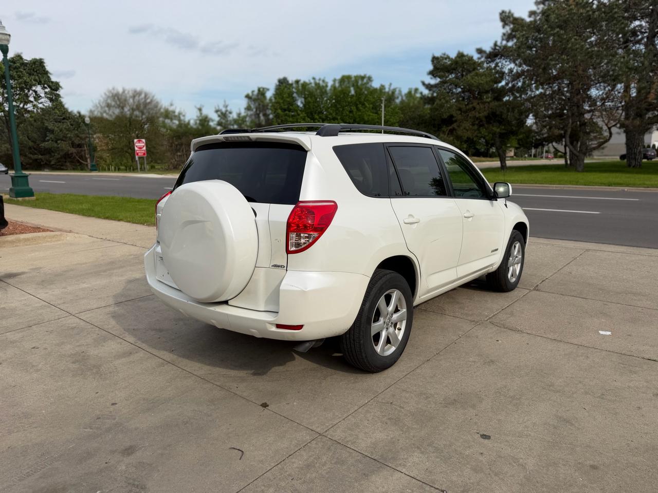 Toyota RAV4 4WD 4dr V6 Limited (Natl) 2007