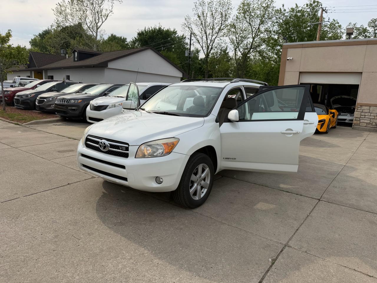 Toyota RAV4 4WD 4dr V6 Limited (Natl) 2007