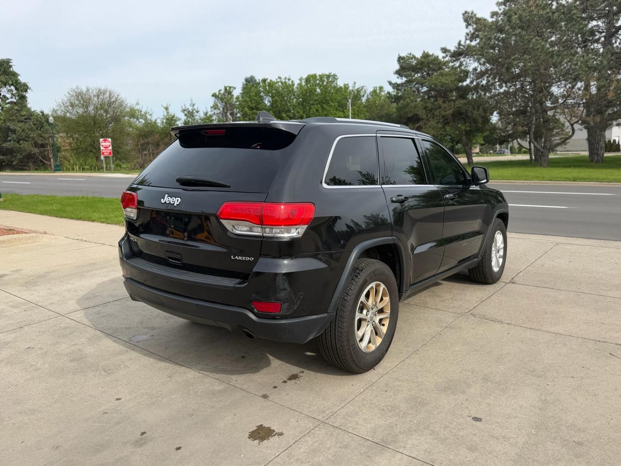 Jeep Grand Cherokee 4WD 4dr Laredo 2015