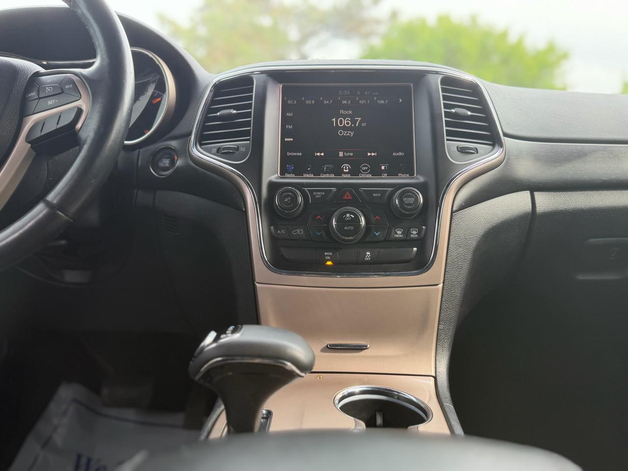 Jeep Grand Cherokee 4WD 4dr Laredo 2015