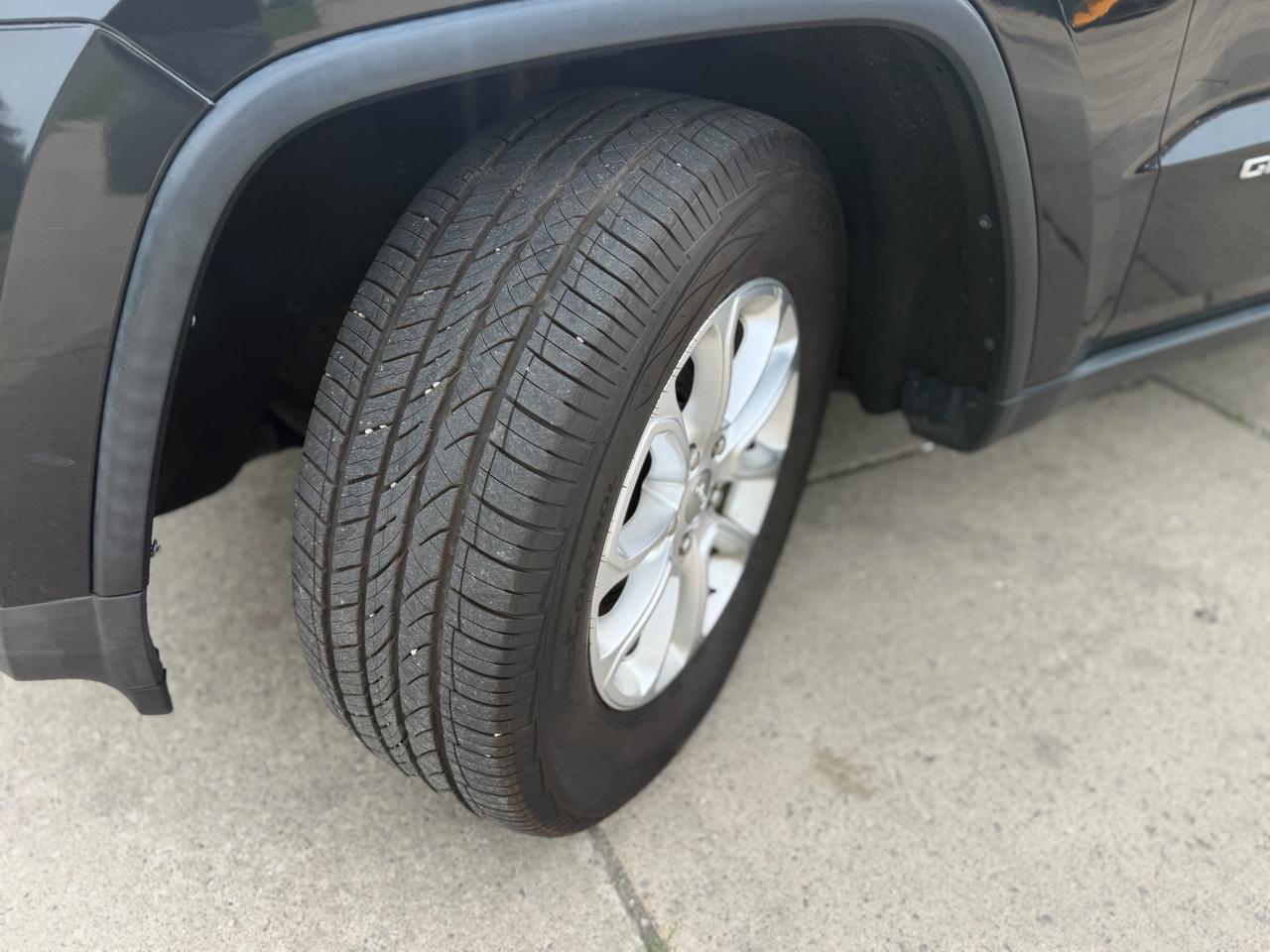 Jeep Grand Cherokee 4WD 4dr Laredo 2015