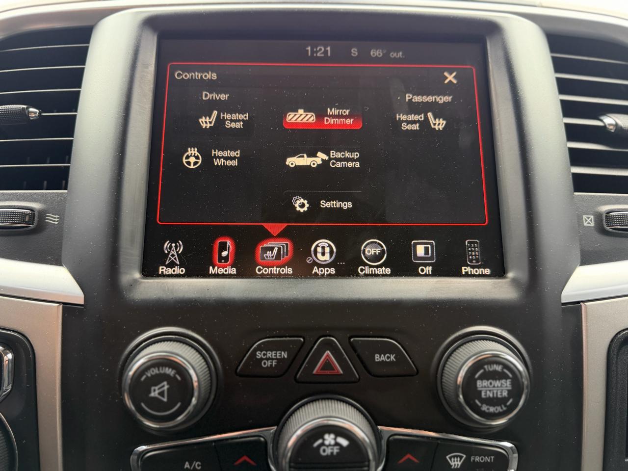 RAM 1500 4WD Crew Cab 140.5" Big Horn 2016