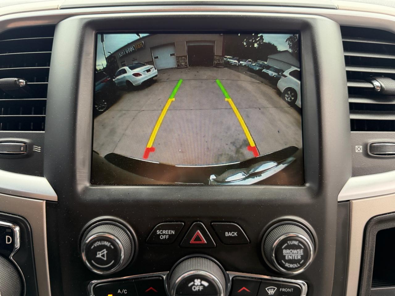 RAM 1500 4WD Crew Cab 140.5" Big Horn 2016