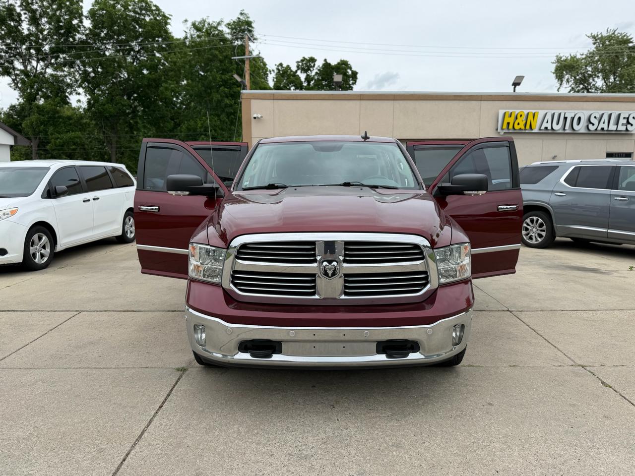 RAM 1500 4WD Crew Cab 140.5" Big Horn 2016