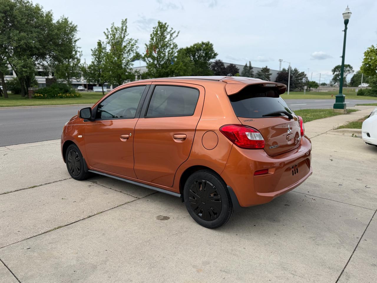 Mitsubishi Mirage ES CVT 2017