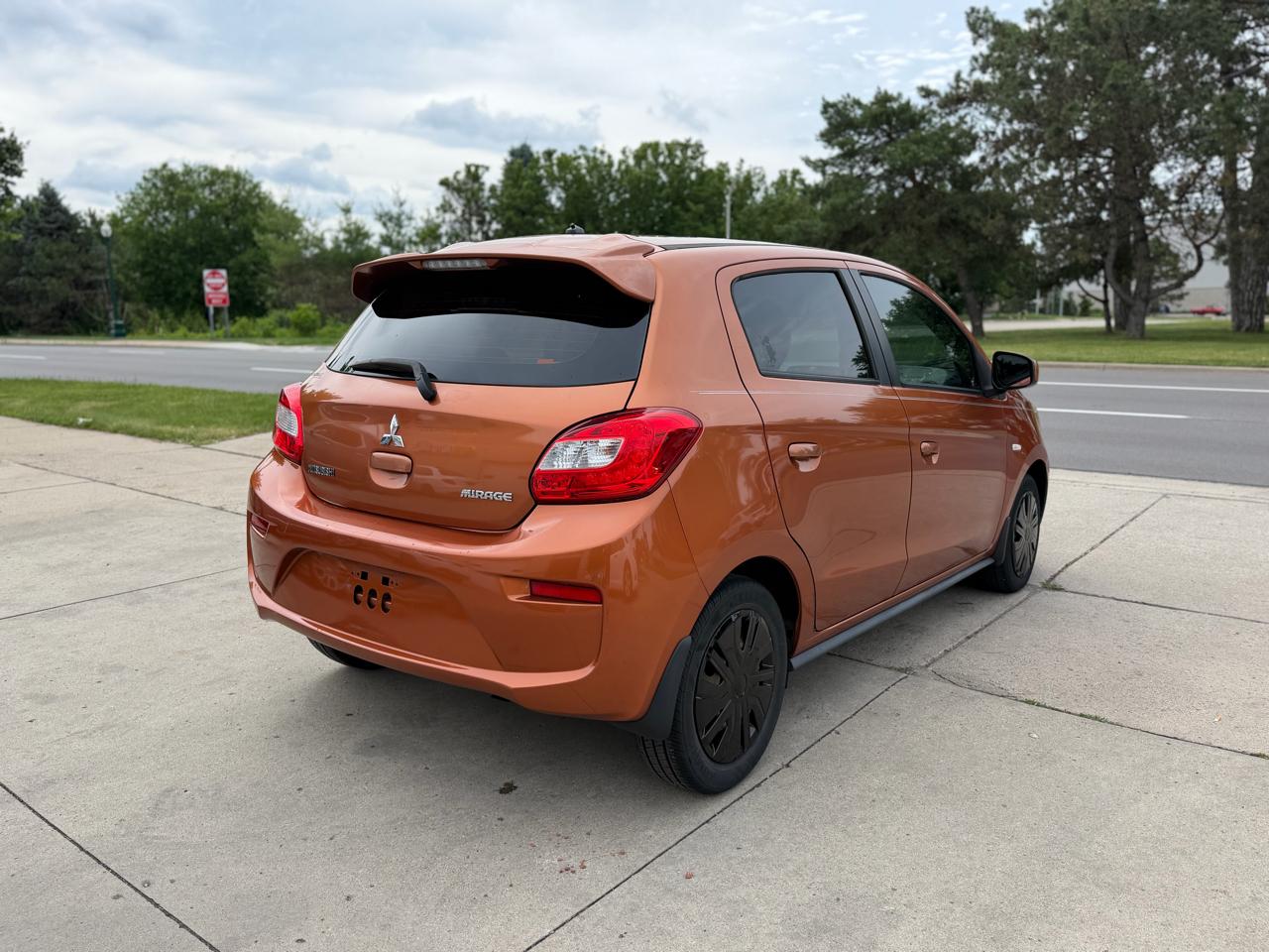 Mitsubishi Mirage ES CVT 2017