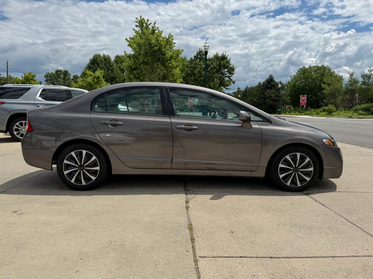Honda Civic Sdn 4dr Auto LX 2010