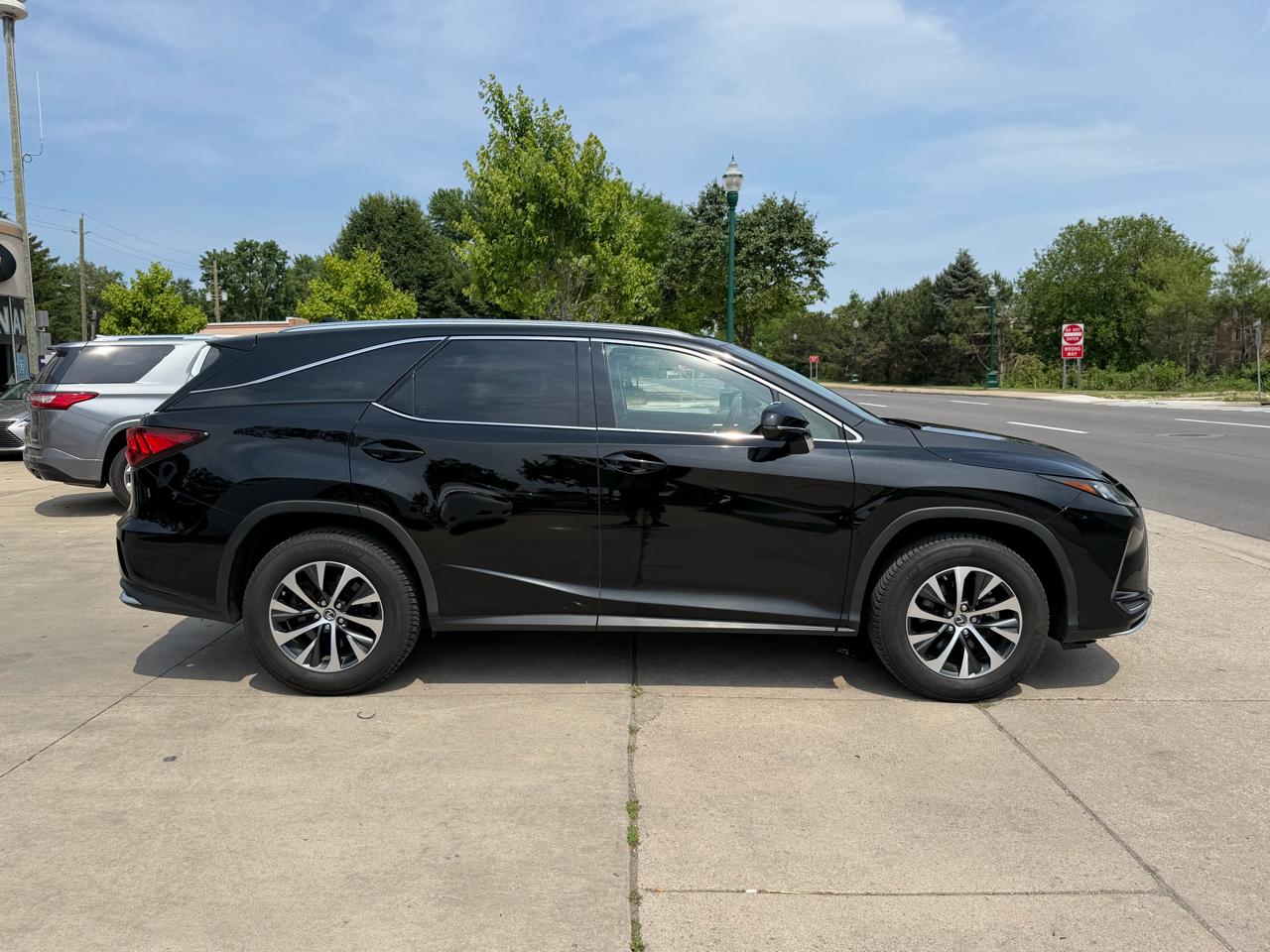 Lexus RX 350L Luxury 4D SUV AWD 2021