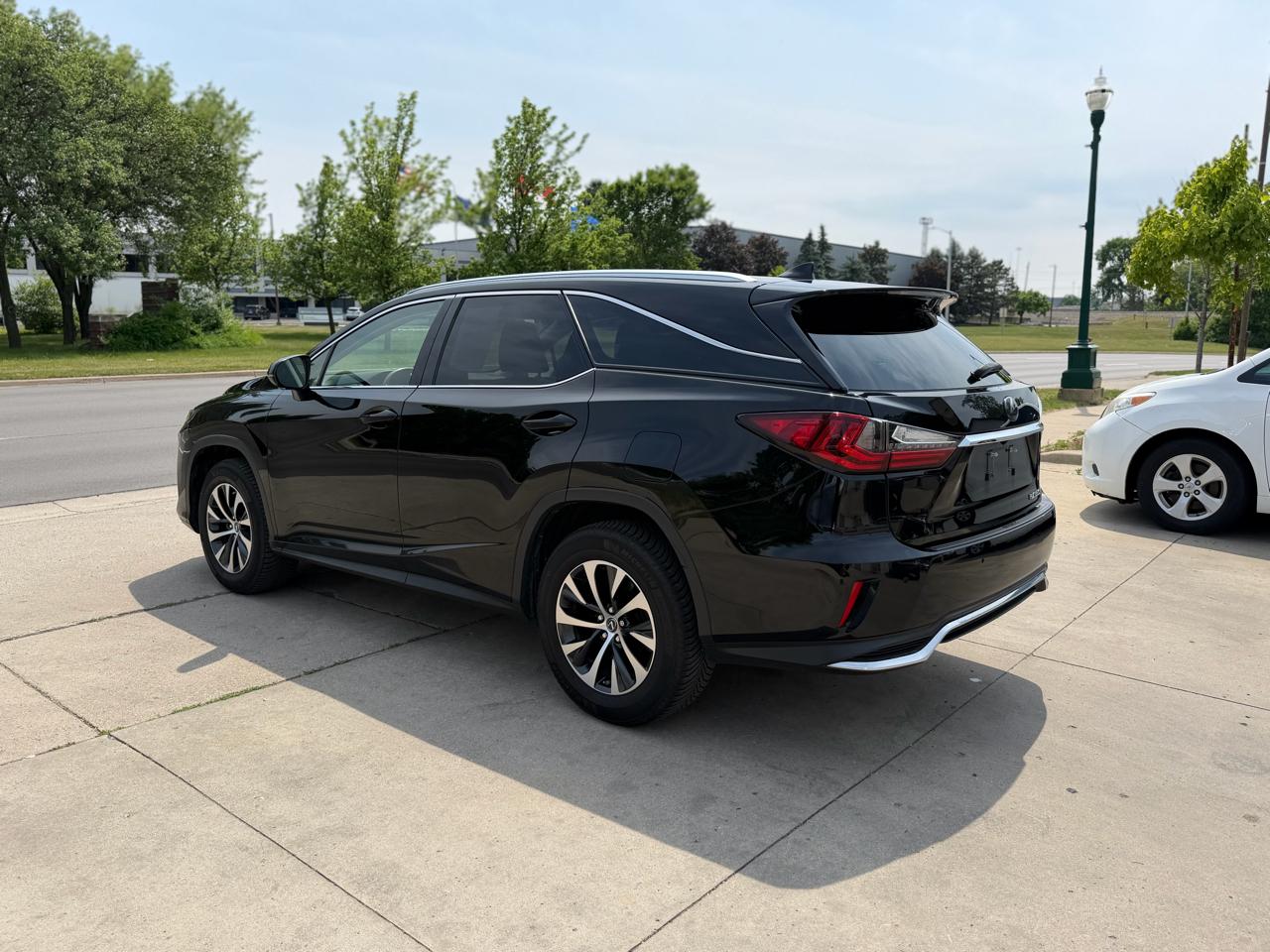 Lexus RX 350L Luxury 4D SUV AWD 2021