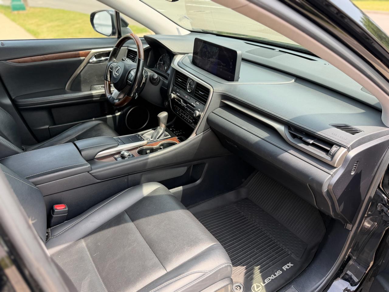 Lexus RX 350L Luxury 4D SUV AWD 2021