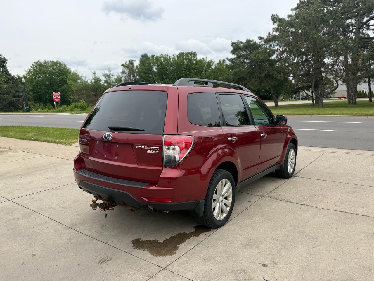 Subaru Forester 4dr Auto 2.5X Premium w/All-Weather Pkg 2011