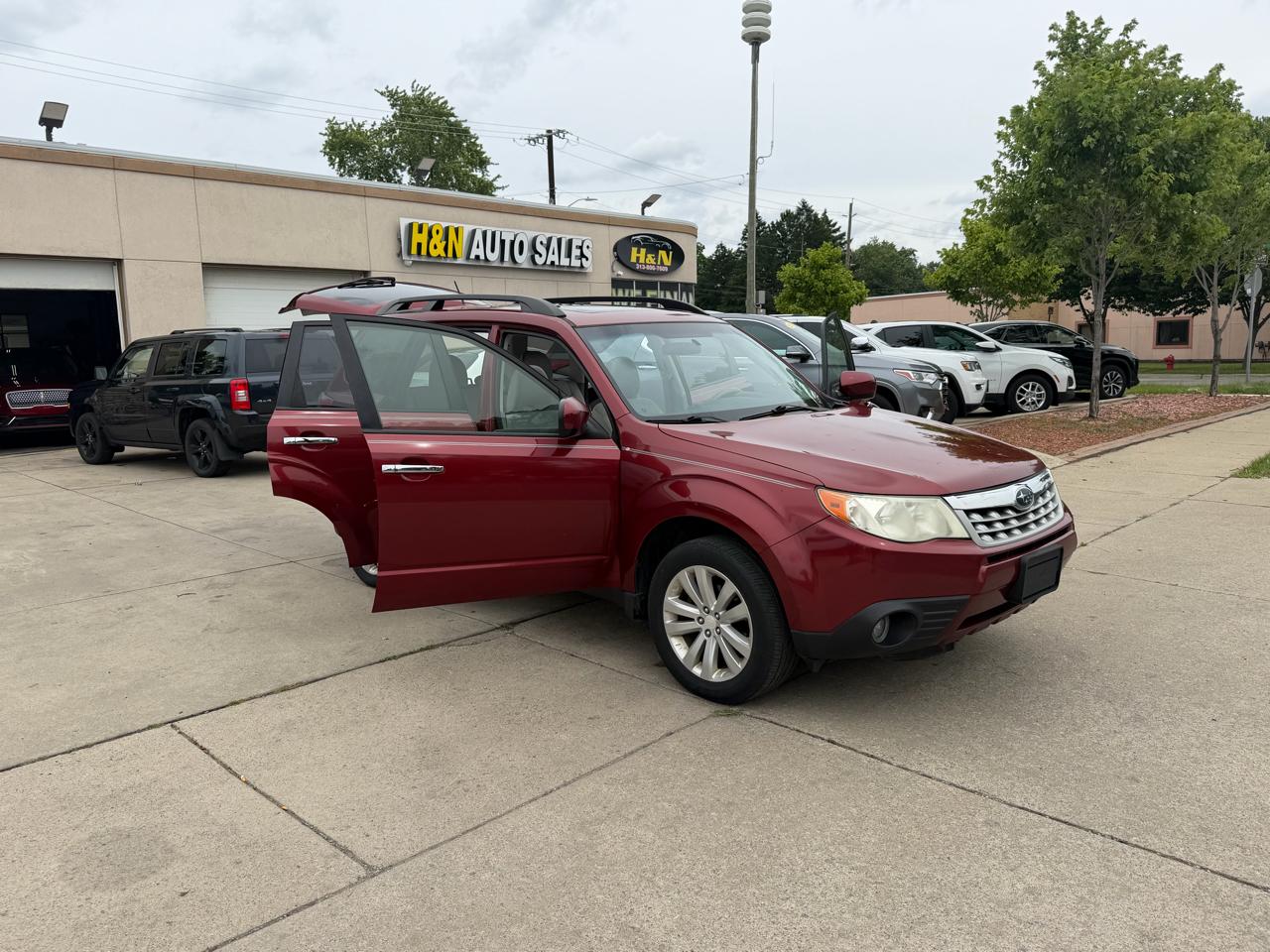 Subaru Forester 4dr Auto 2.5X Premium w/All-Weather Pkg 2011