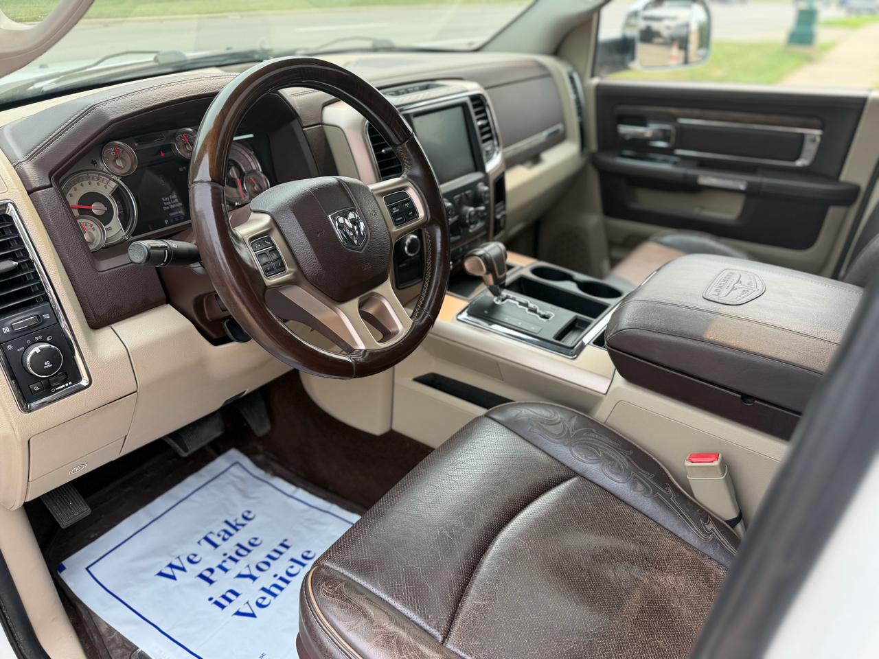 RAM 1500 4WD Crew Cab 140.5" Laramie Longhorn 2013