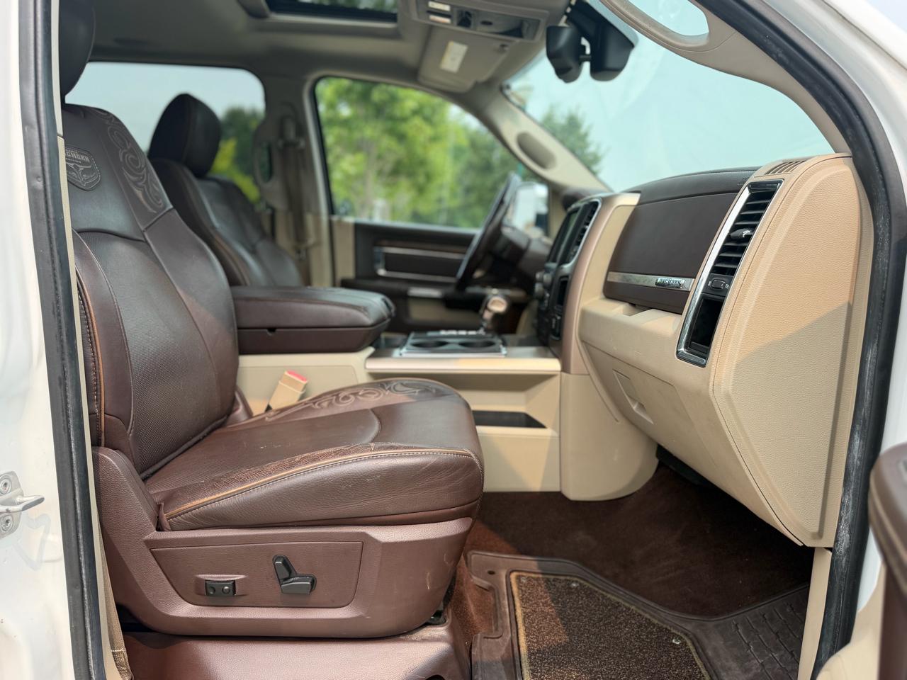 RAM 1500 4WD Crew Cab 140.5" Laramie Longhorn 2013