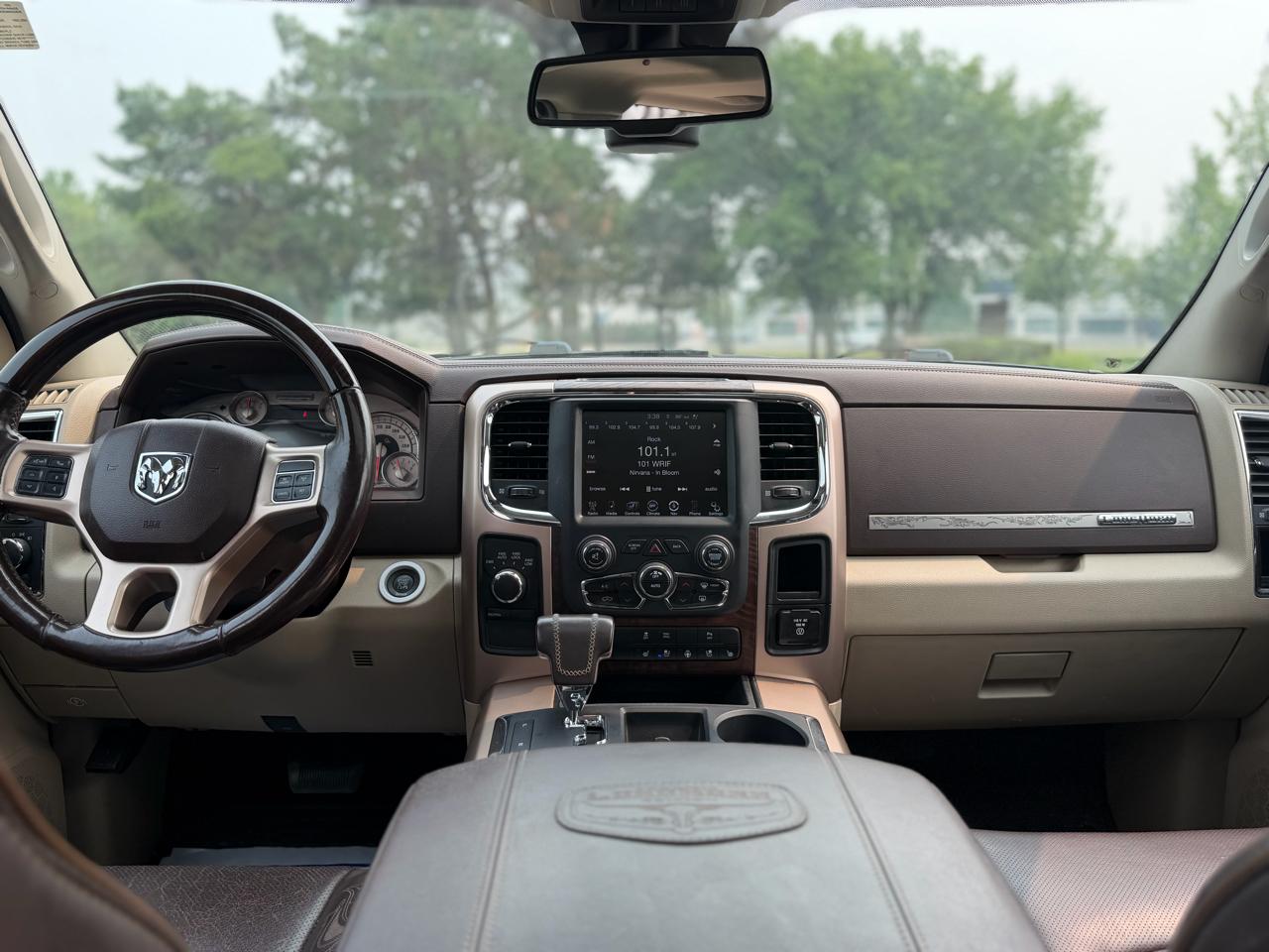 RAM 1500 4WD Crew Cab 140.5" Laramie Longhorn 2013