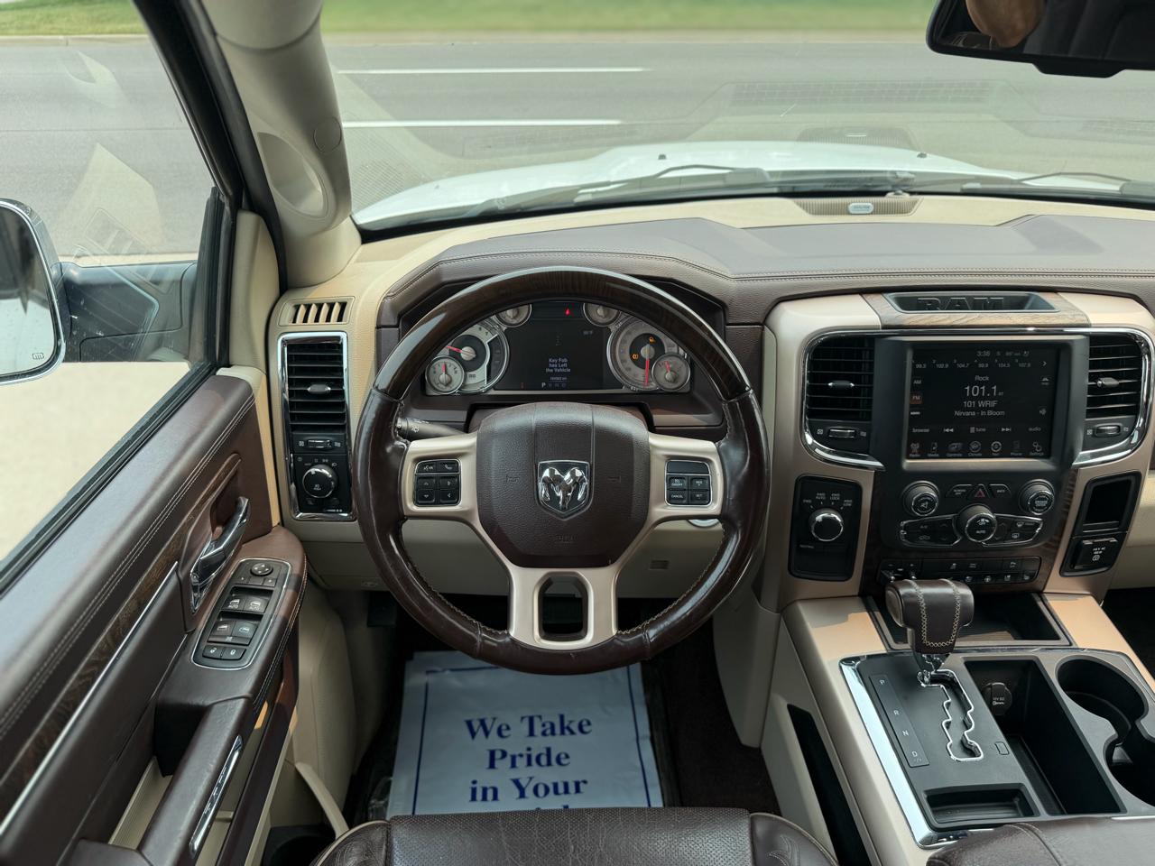 RAM 1500 4WD Crew Cab 140.5" Laramie Longhorn 2013