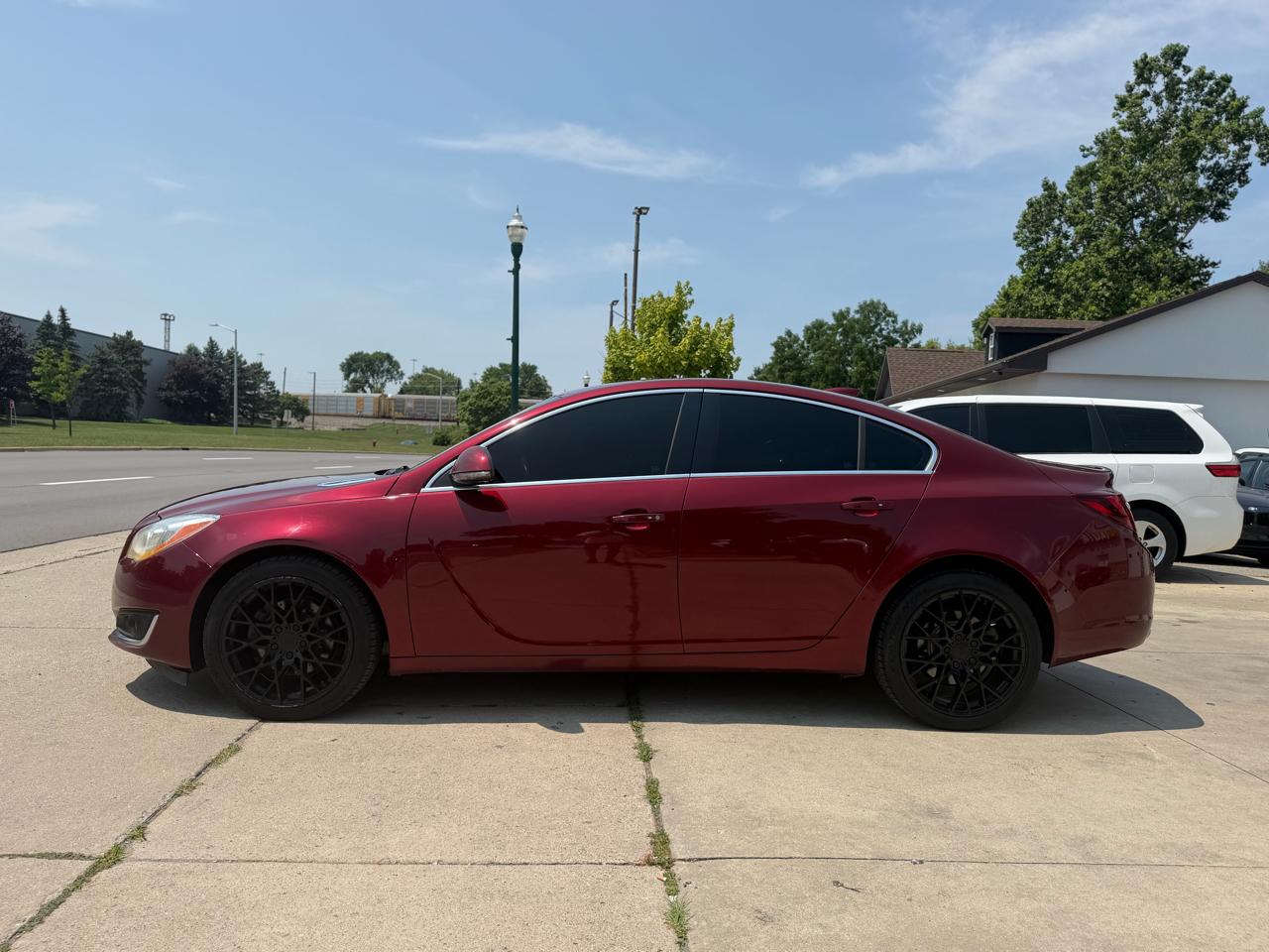Buick Regal 4dr Sdn Premium II FWD 2016