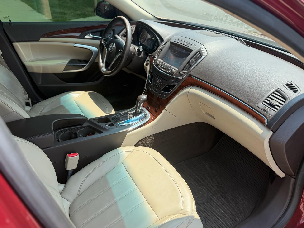 Buick Regal 4dr Sdn Premium II FWD 2016