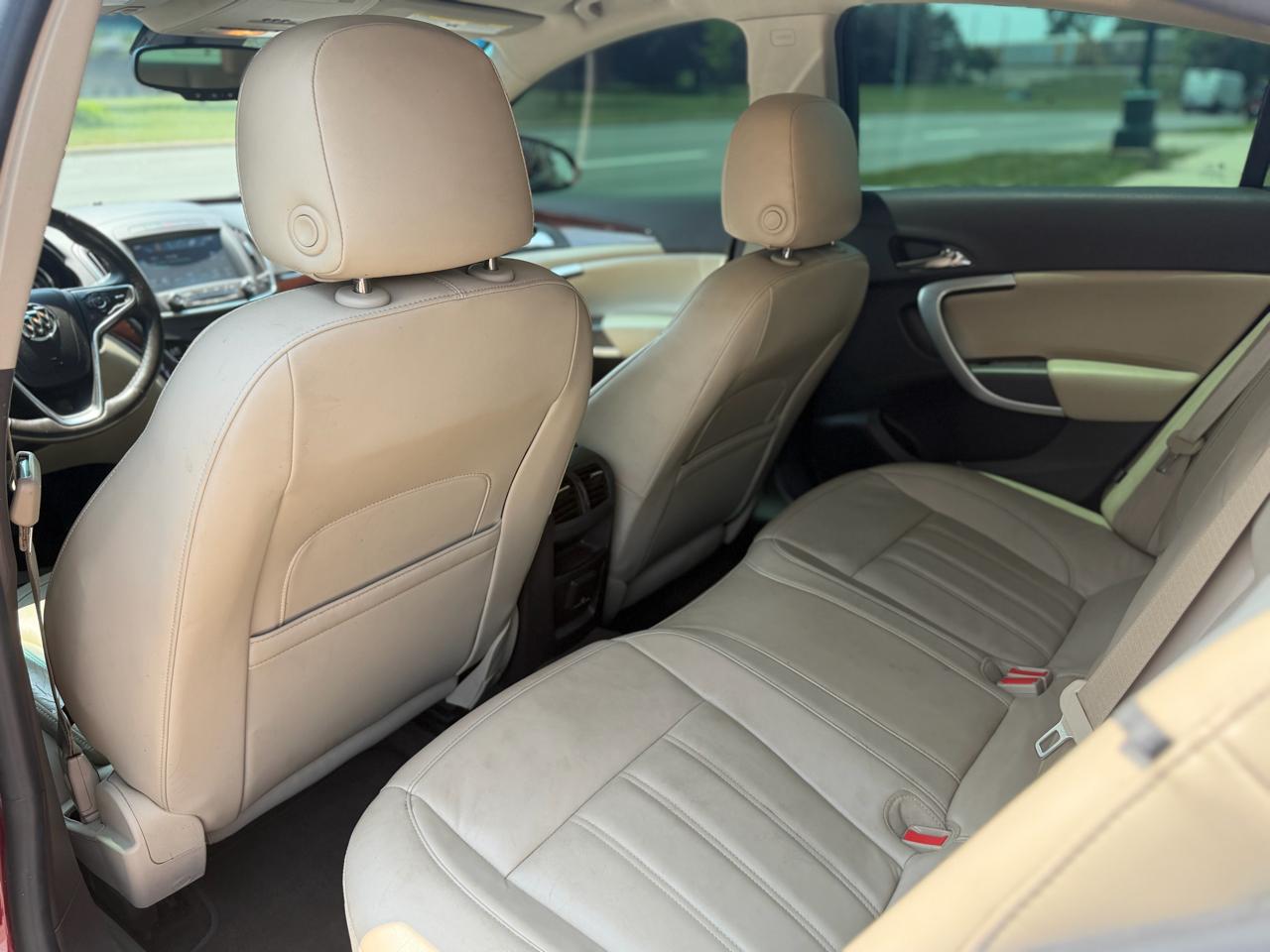 Buick Regal 4dr Sdn Premium II FWD 2016