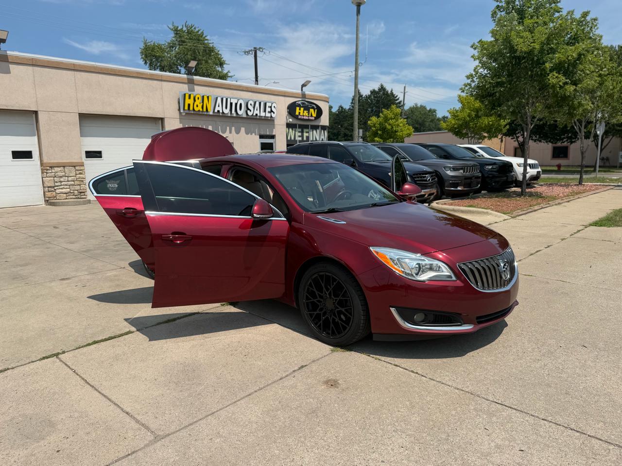 Buick Regal 4dr Sdn Premium II FWD 2016