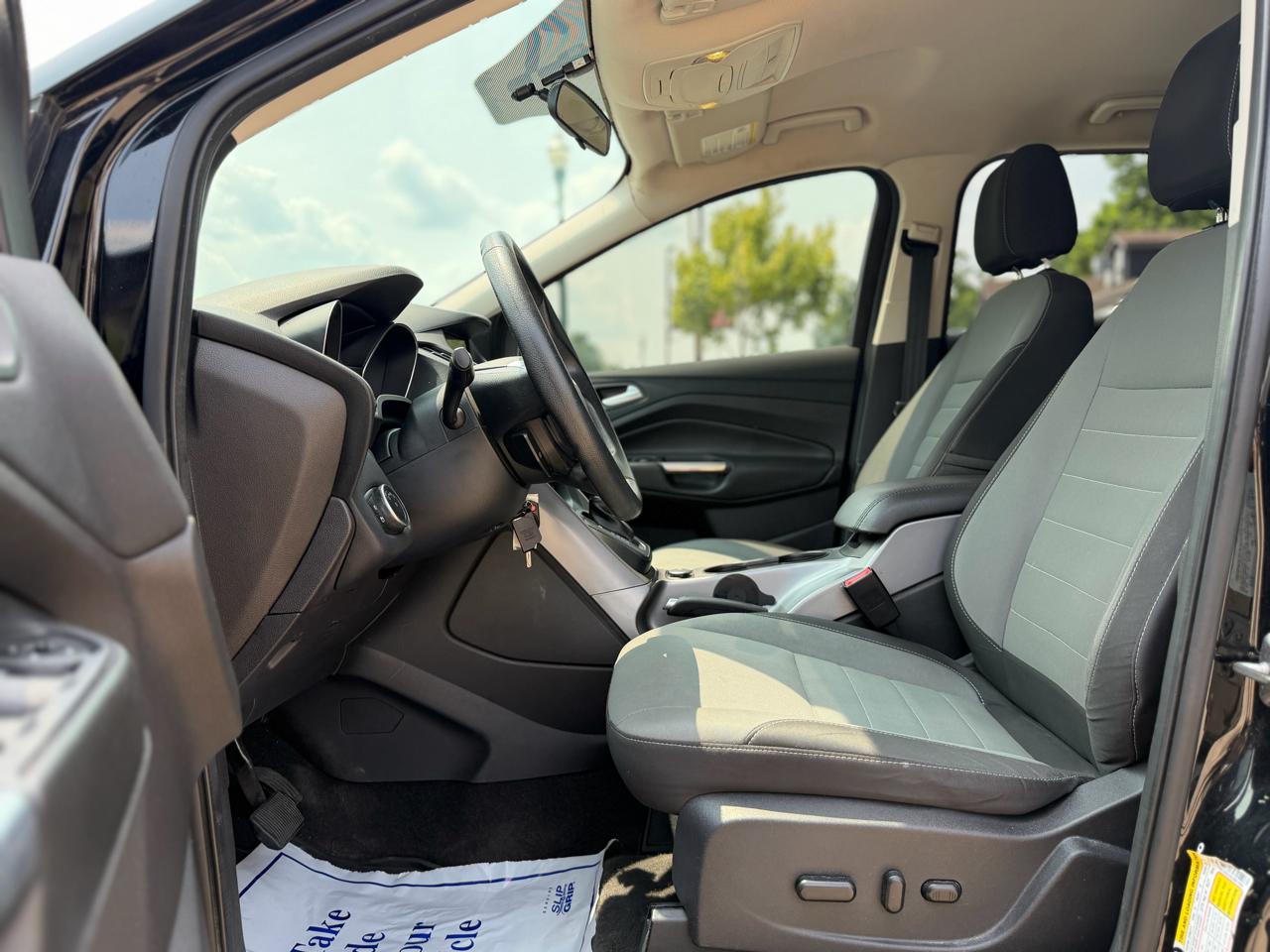 Ford Escape FWD 4dr SE 2016