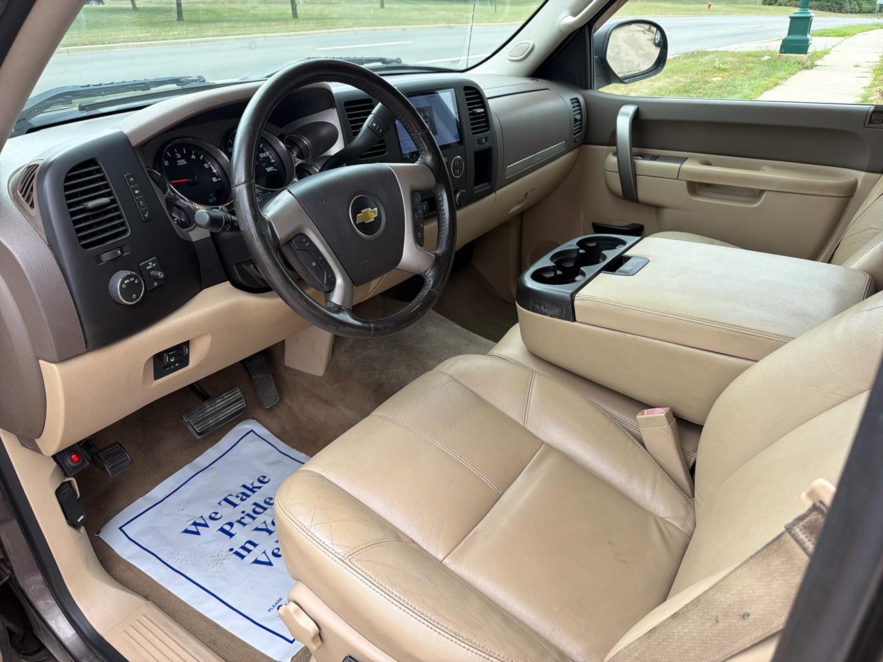 Chevrolet Silverado 1500 4WD Ext Cab 143.5" LT 2013