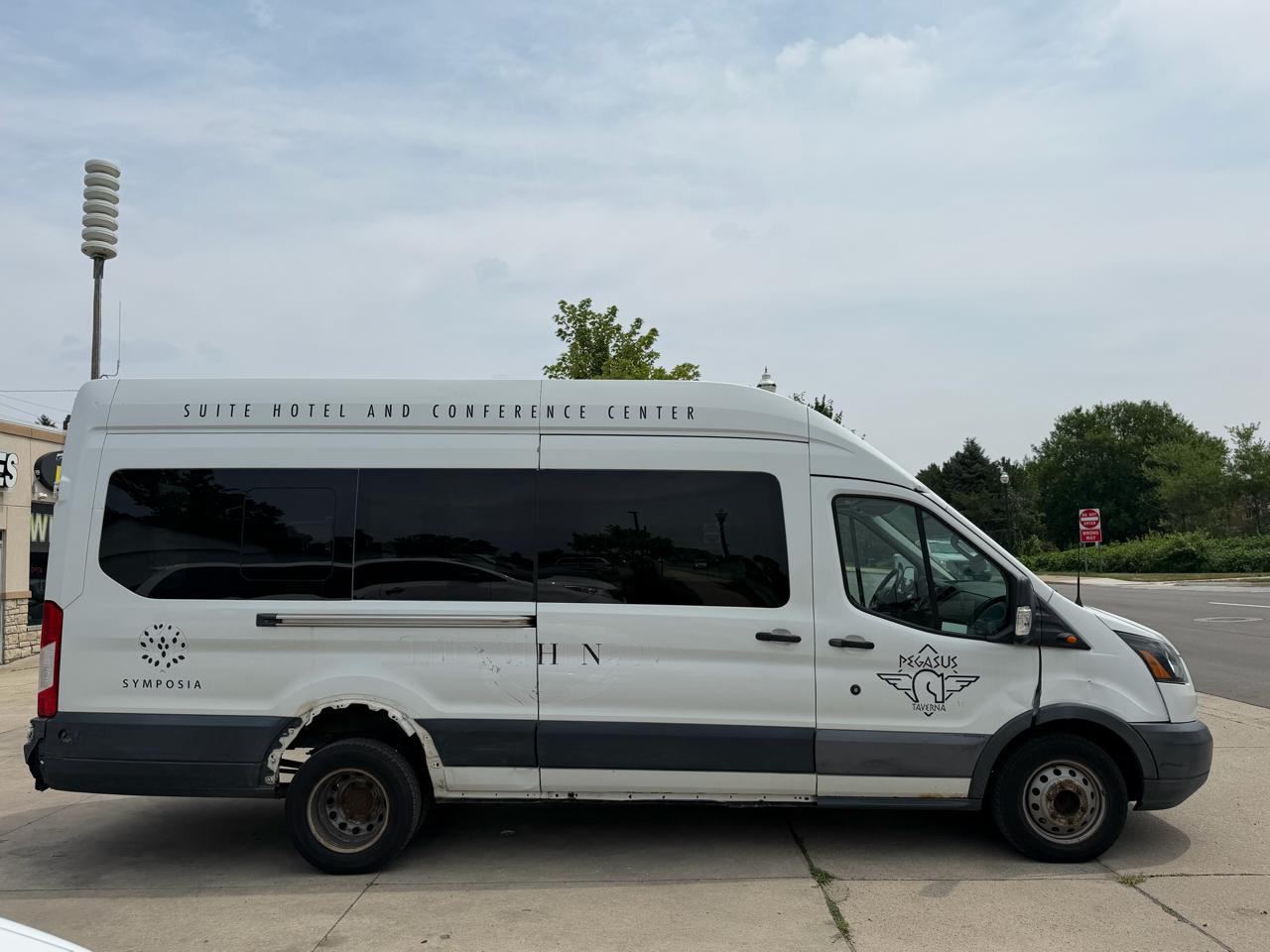 Ford Transit Wagon T-350 148" EL High Roof XLT Sliding RH Dr DRW 2015