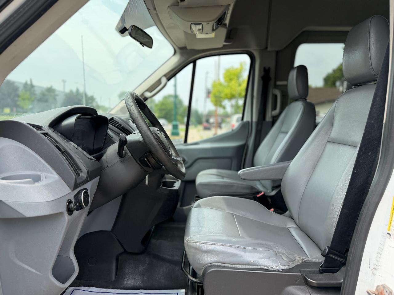 Ford Transit Wagon T-350 148" EL High Roof XLT Sliding RH Dr DRW 2015