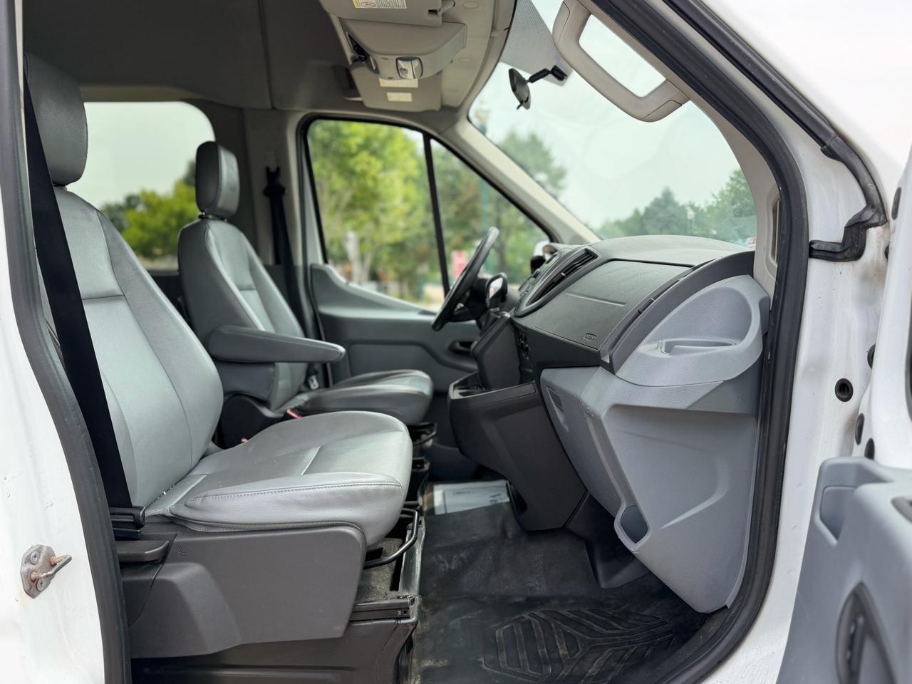 Ford Transit Wagon T-350 148" EL High Roof XLT Sliding RH Dr DRW 2015