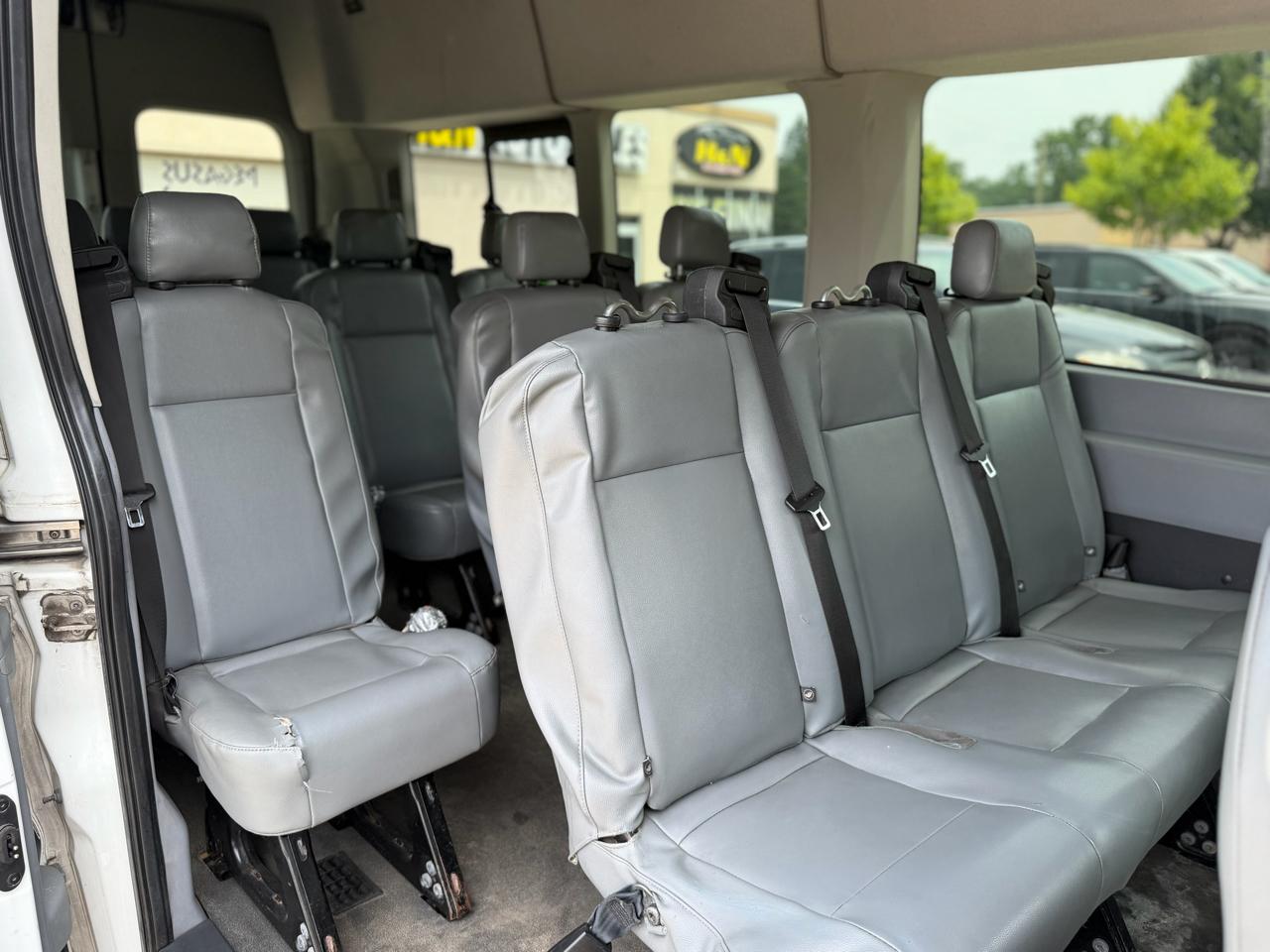 Ford Transit Wagon T-350 148" EL High Roof XLT Sliding RH Dr DRW 2015
