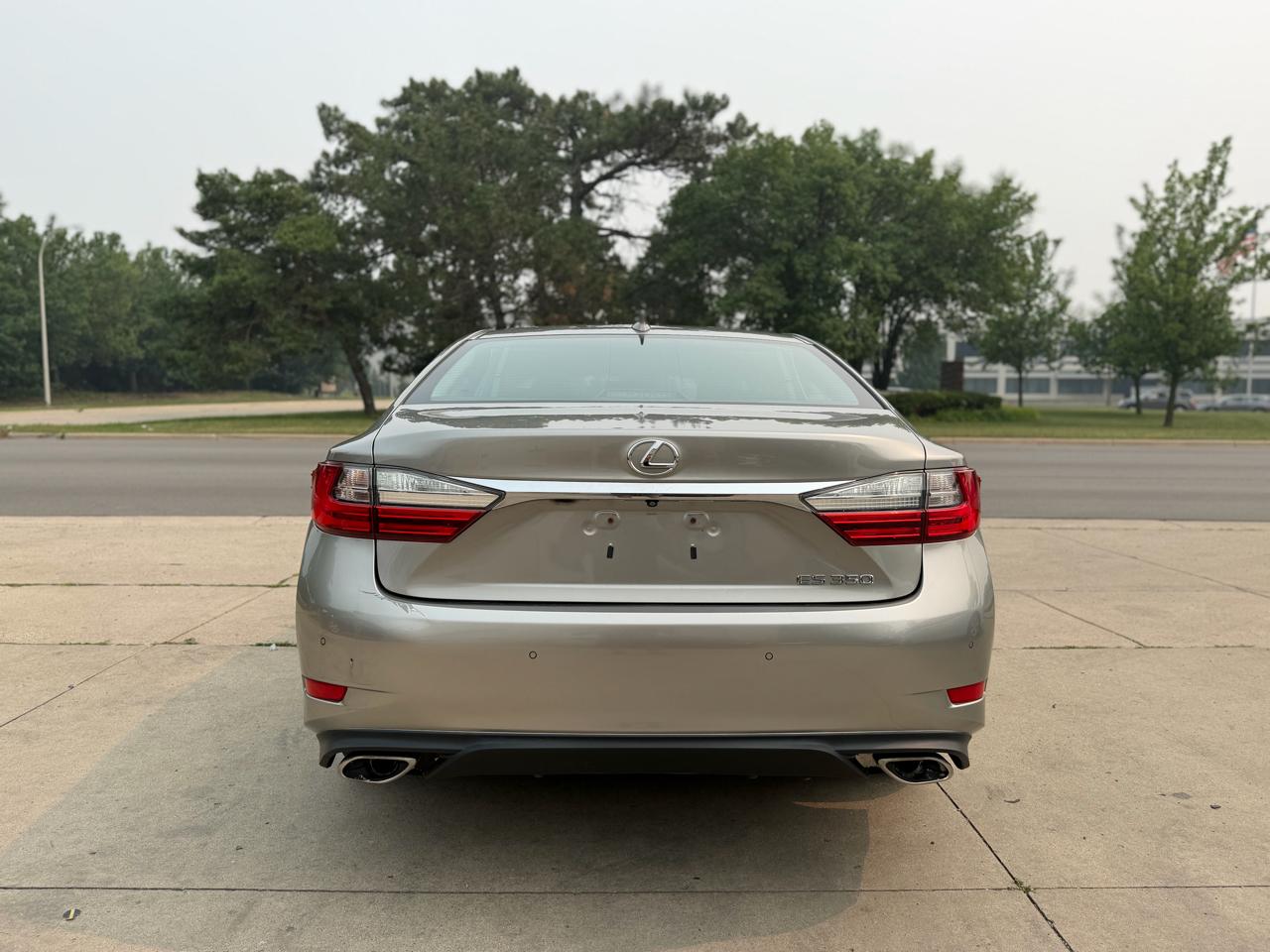 Lexus ES 350 4dr Sdn 2016