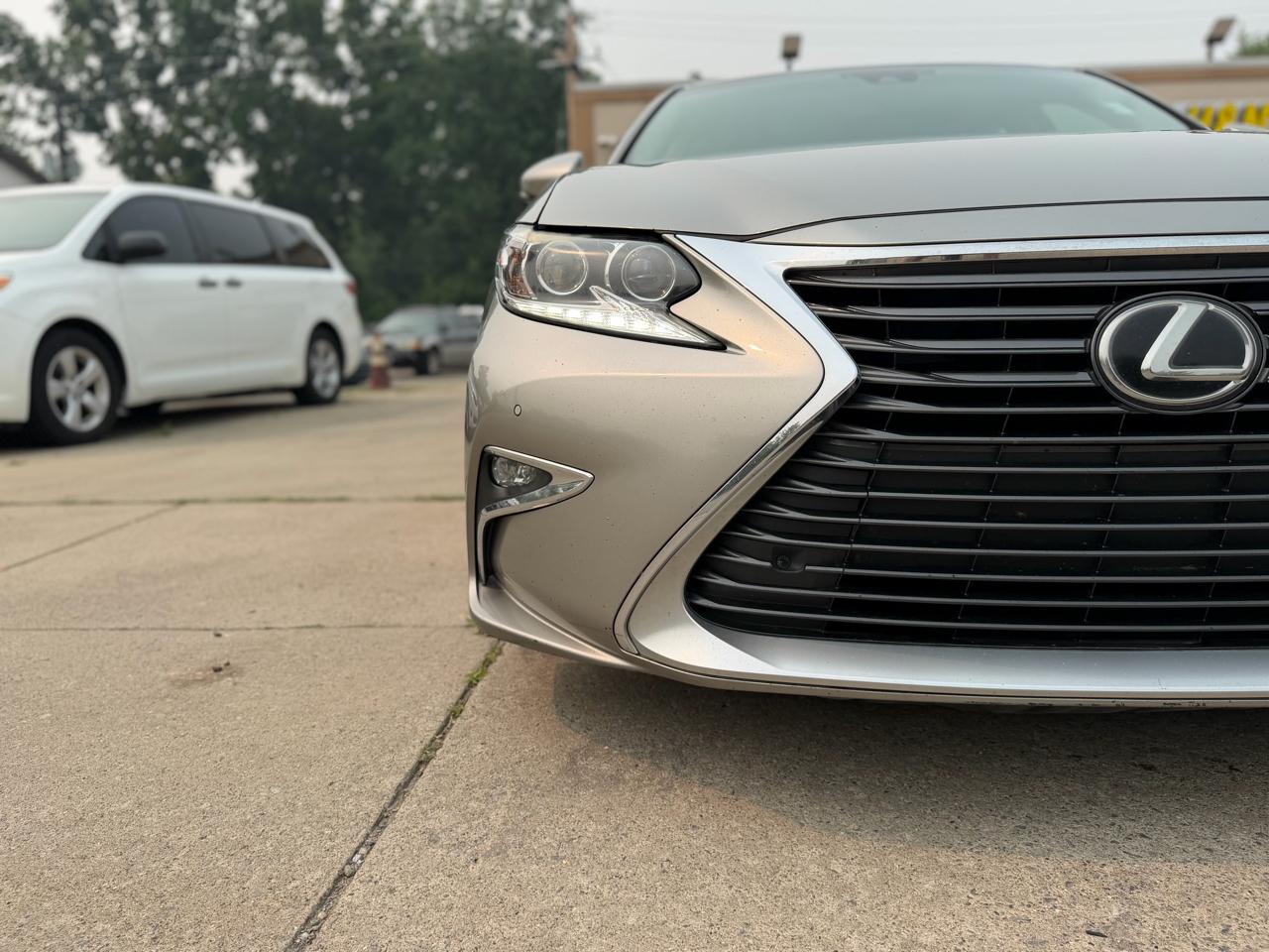 Lexus ES 350 4dr Sdn 2016