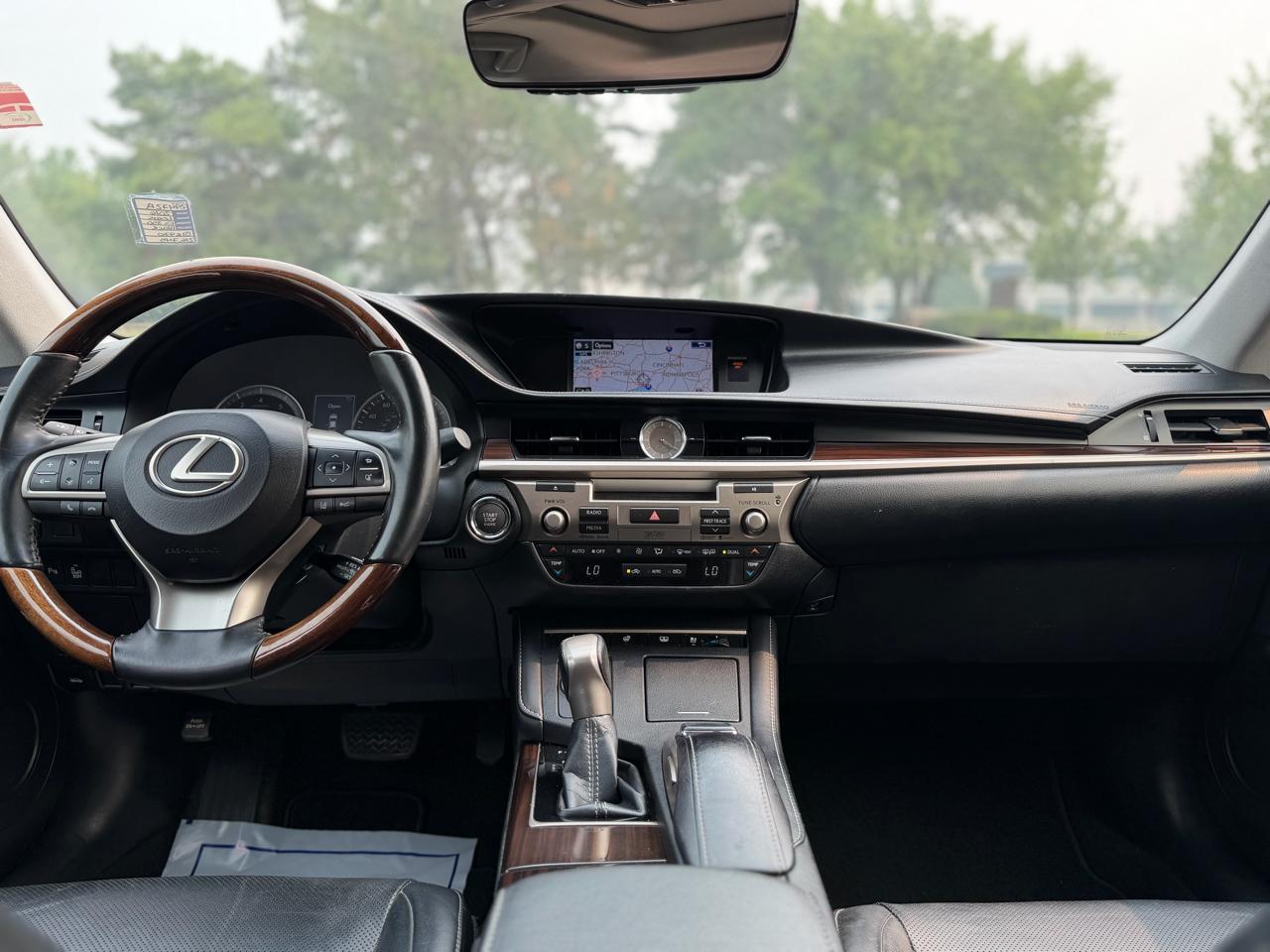 Lexus ES 350 4dr Sdn 2016