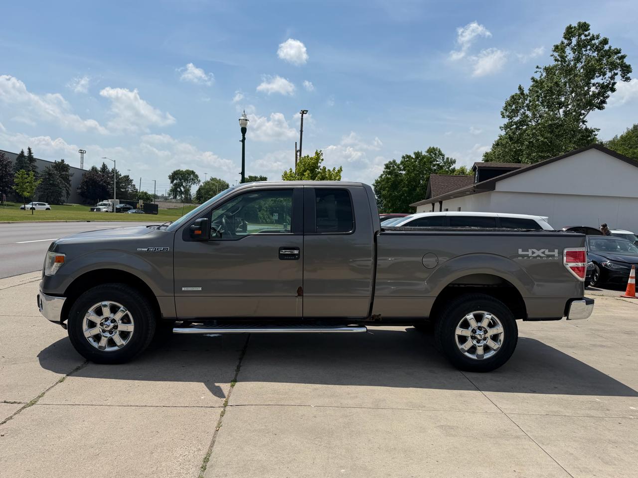 Ford F-150 4WD SuperCab 145" Lariat 2014