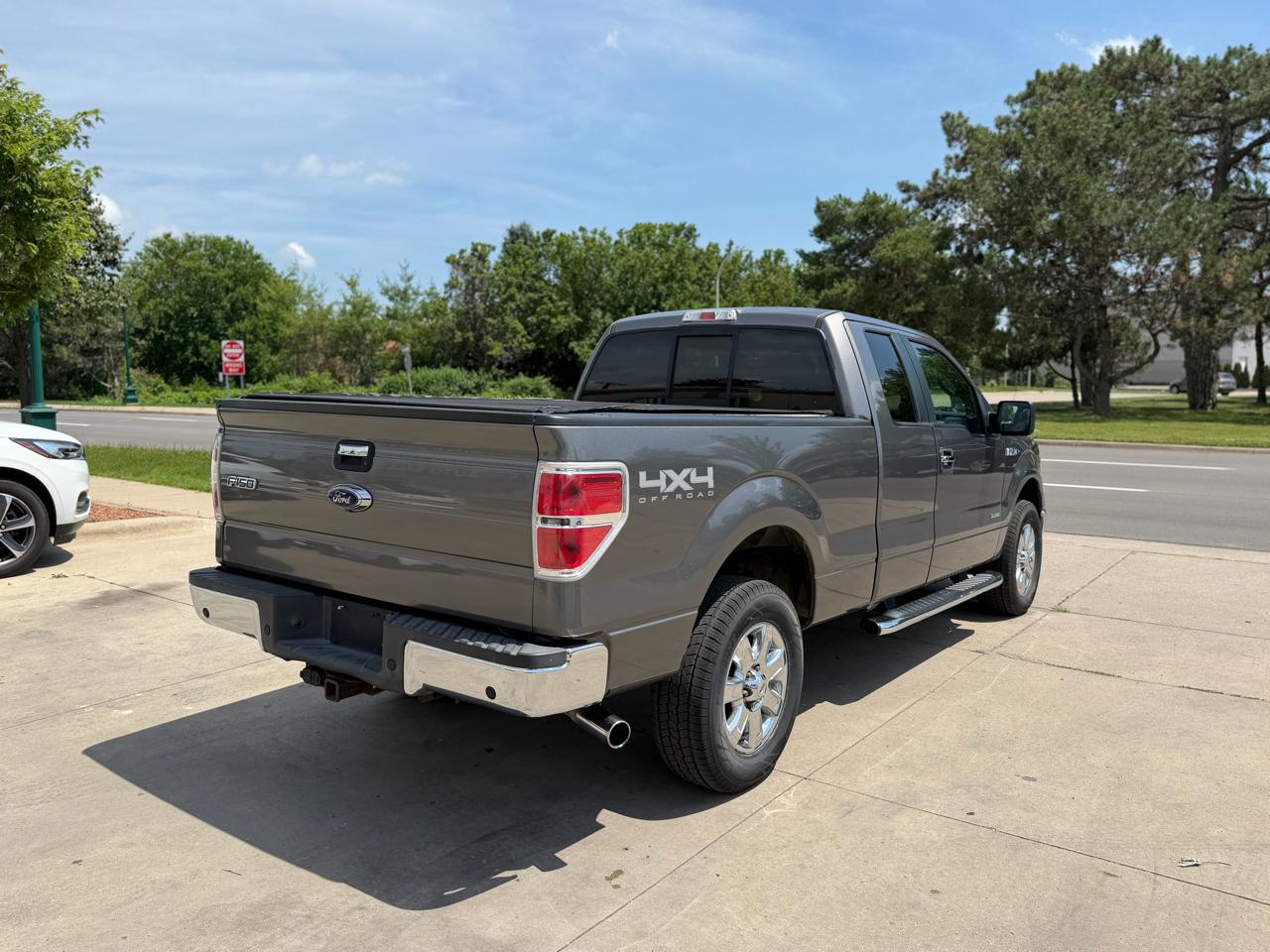 Ford F-150 4WD SuperCab 145" Lariat 2014