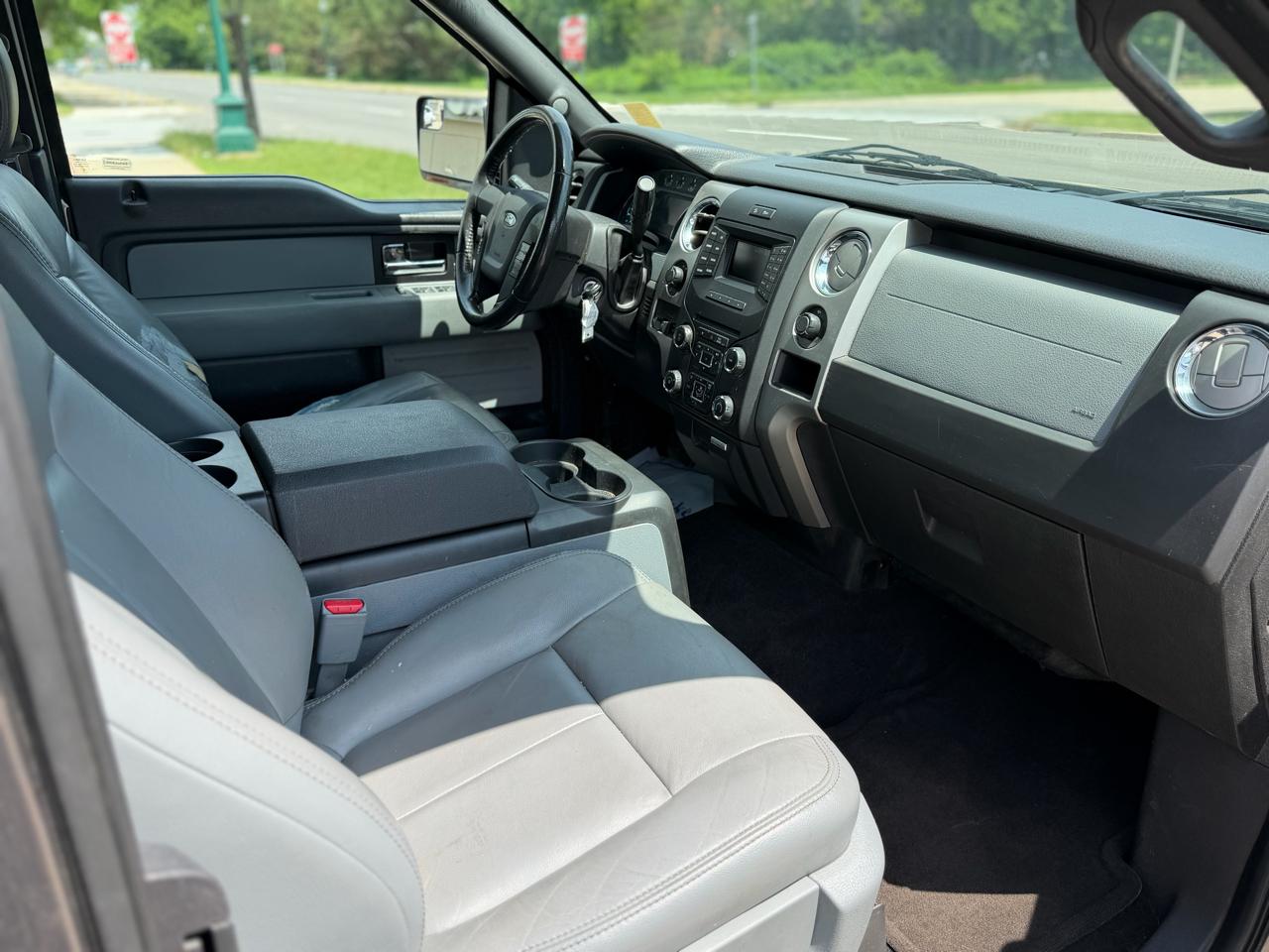 Ford F-150 4WD SuperCab 145" Lariat 2014