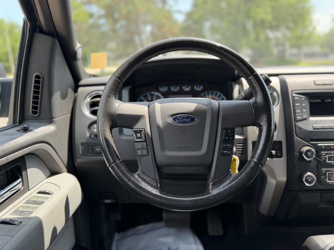Ford F-150 4WD SuperCab 145" Lariat 2014
