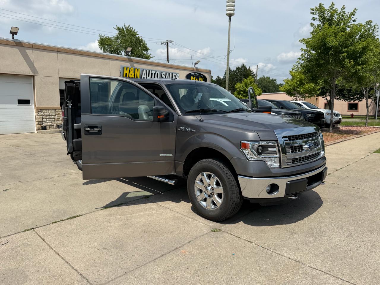Ford F-150 4WD SuperCab 145" Lariat 2014