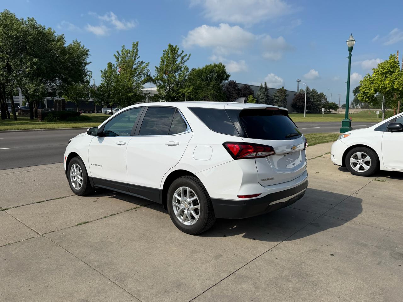 Chevrolet Equinox AWD 4dr LT w/1LT 2024