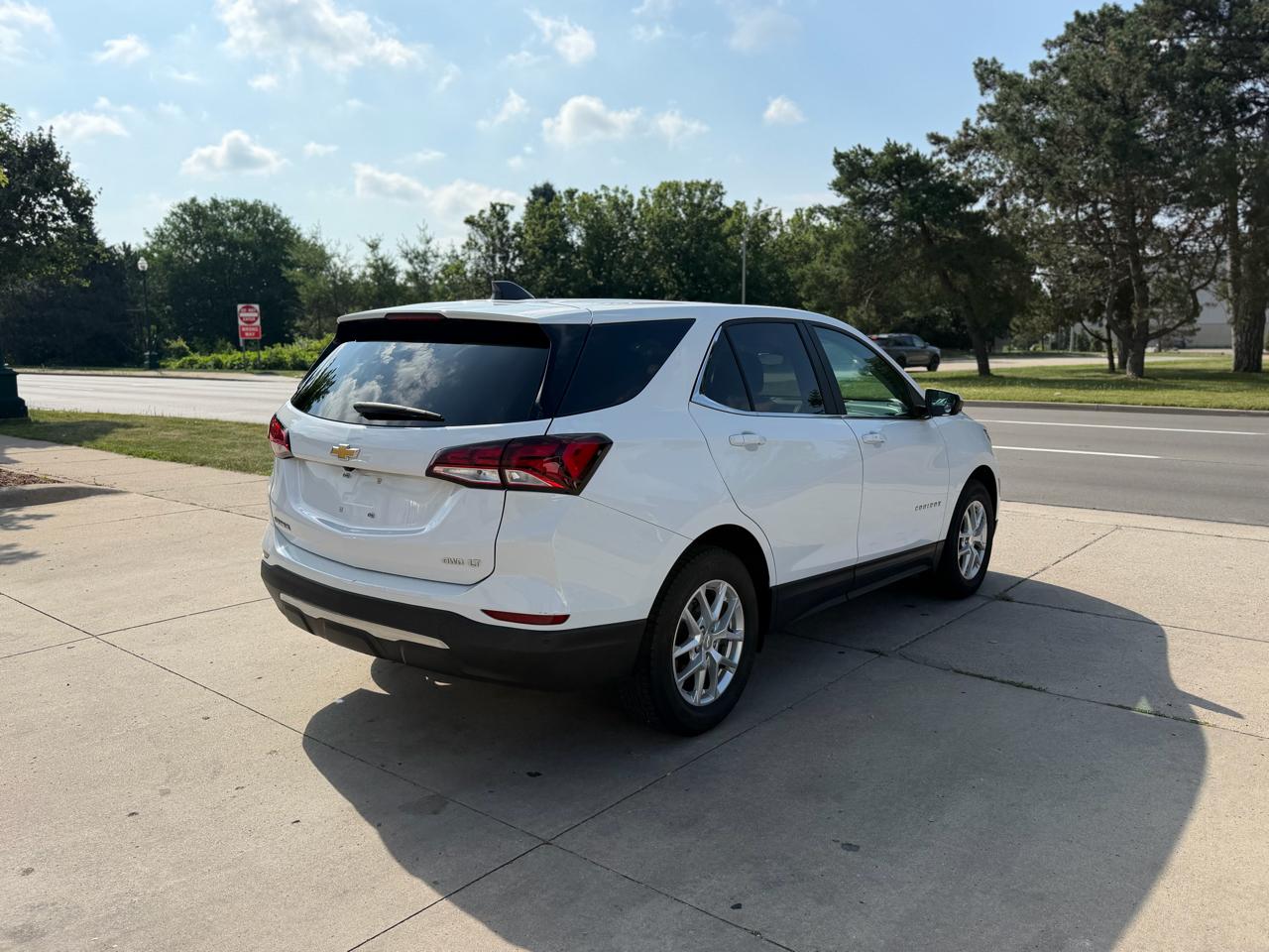 Chevrolet Equinox AWD 4dr LT w/1LT 2024
