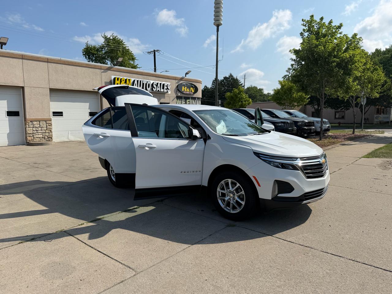 Chevrolet Equinox AWD 4dr LT w/1LT 2024