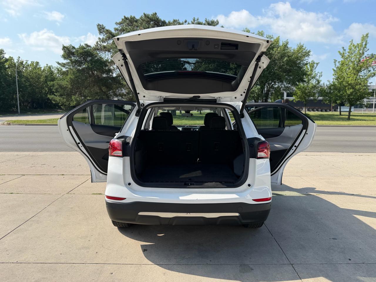 Chevrolet Equinox AWD 4dr LT w/1LT 2024